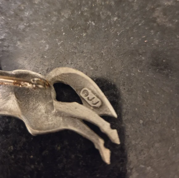 Horse Brooch - Picture 4 of 5